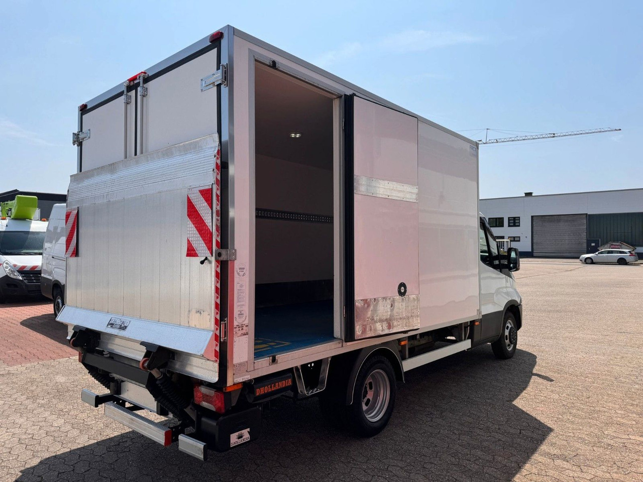 Iveco Daily 35C16 Tiefkühlkoffer Carrier Pulsor350 LWB - Kylbil: bild 5 Iveco Daily 35C16 Tiefkühlkoffer Carrier Pulsor350 LWB - Kylbil: bild 5