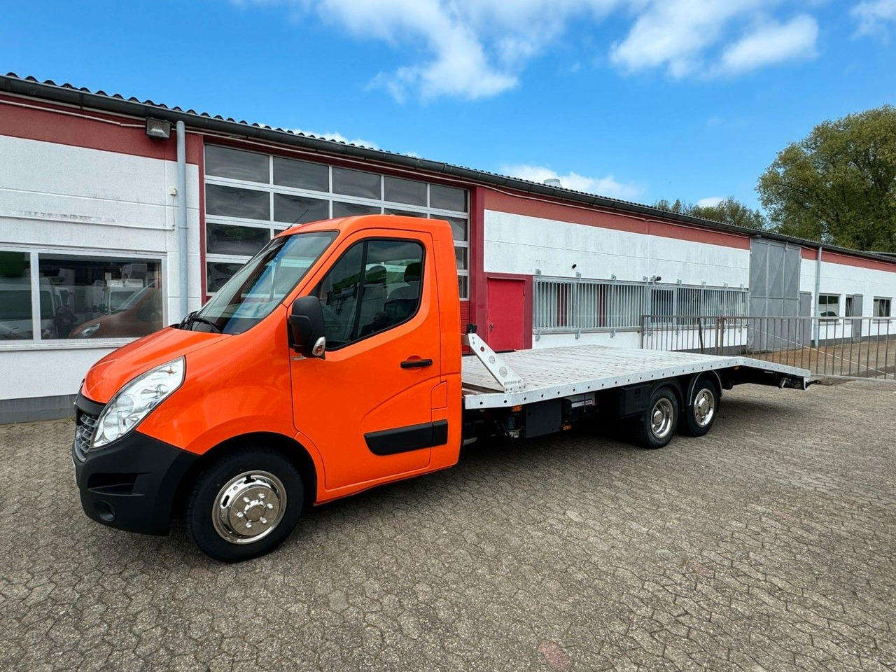 Renault Master Autotransporter - Biltransportbil lastbil: bild 1 Renault Master Autotransporter - Biltransportbil lastbil: bild 1