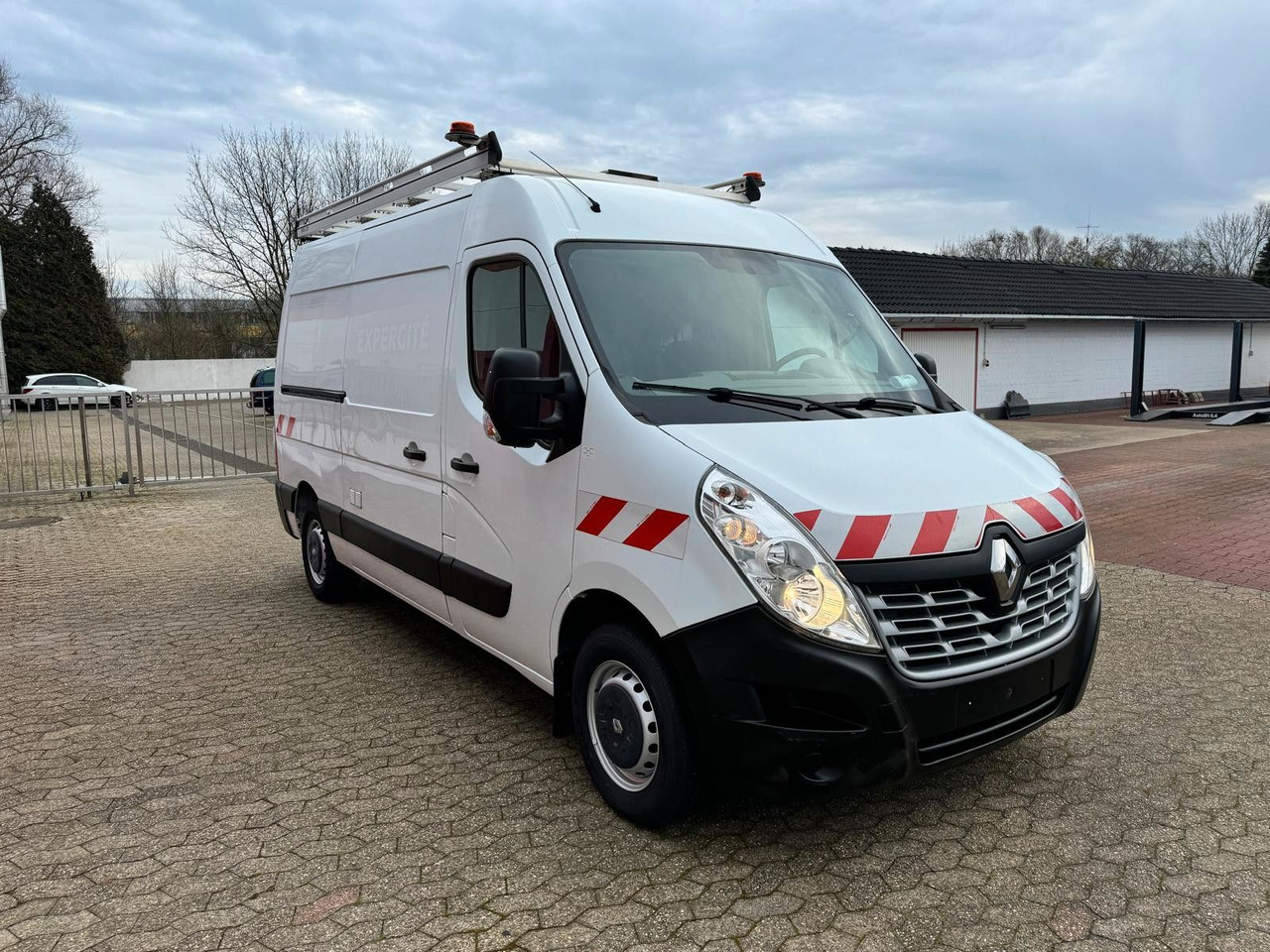 Renault Master Werkstattwagen Kastenwagen EURO 6 - Skåpbil: bild 3 Renault Master Werkstattwagen Kastenwagen EURO 6 - Skåpbil: bild 3