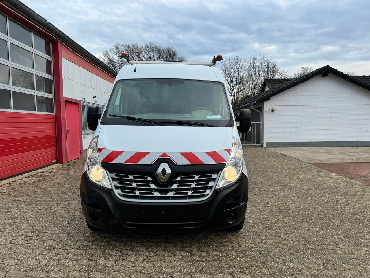 Renault Master Werkstattwagen Kastenwagen EURO 6 - Skåpbil: bild 2 Renault Master Werkstattwagen Kastenwagen EURO 6 - Skåpbil: bild 2