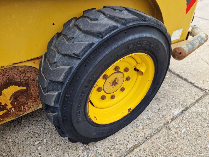 Kompaktlastare/ Slirstyrda lastare Caterpillar 216B3 schranklader met 1191 uur: bild 13