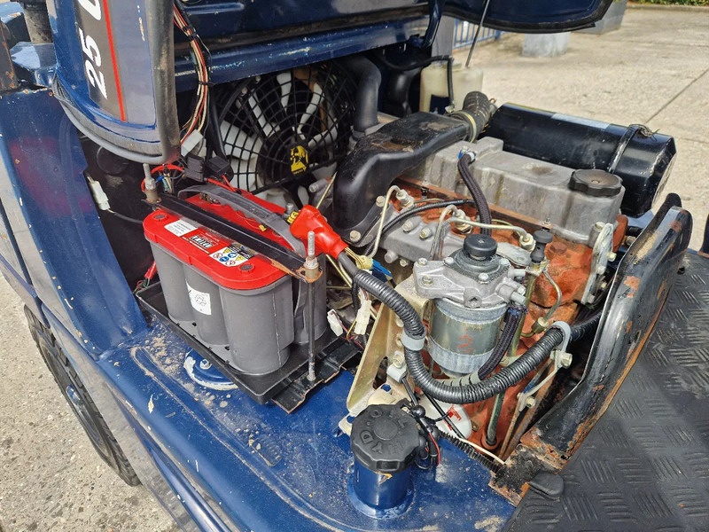 Caterpillar DP25K met breed vorkenbord - Dieseltruck: bild 5 Caterpillar DP25K met breed vorkenbord - Dieseltruck: bild 5