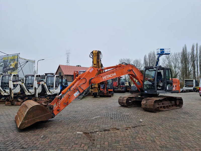 Hitachi ZX160LC-3 rijwerk zéér netjes - Bandgrävare: bild 2 Hitachi ZX160LC-3 rijwerk zéér netjes - Bandgrävare: bild 2