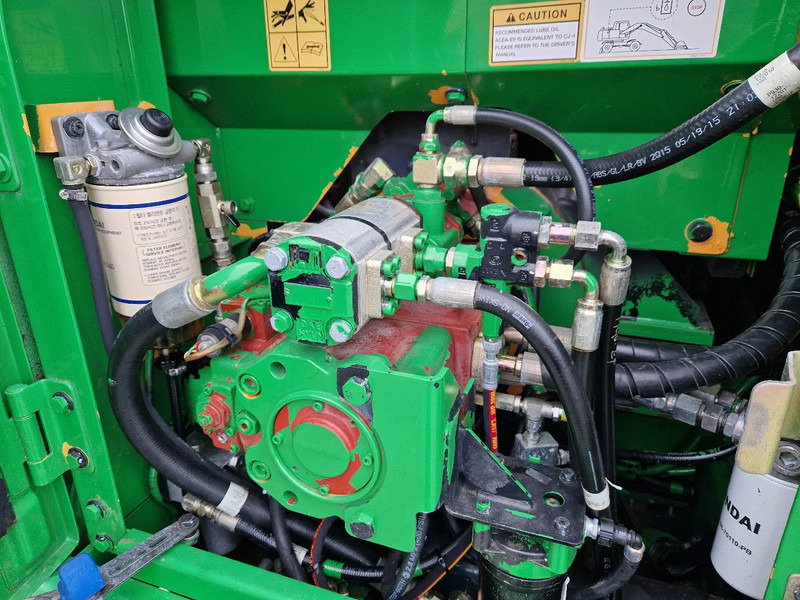 Hyundai Robex 160W-9A met 6-cilinder Cummins motor - Grävmaskin på däck: bild 4 Hyundai Robex 160W-9A met 6-cilinder Cummins motor - Grävmaskin på däck: bild 4
