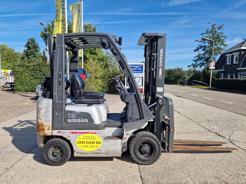 Nissan 1800 kg. LPG met keuring - Gasoltruck: bild 3 Nissan 1800 kg. LPG met keuring - Gasoltruck: bild 3