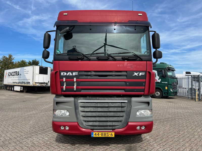 DAF XF105.460 Space Cab - Chassi lastbil: bild 2 DAF XF105.460 Space Cab - Chassi lastbil: bild 2