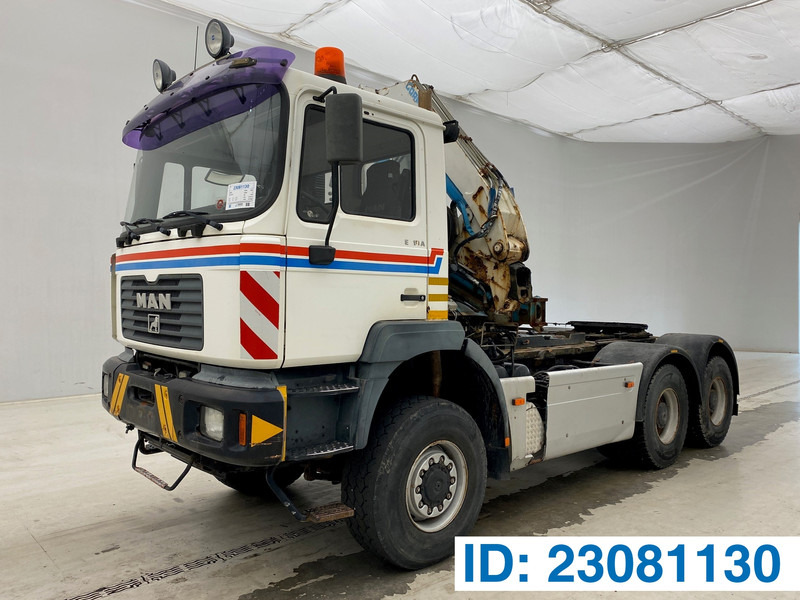 MAN FE 410 A - 6x6 - Dragbil: bild 1 MAN FE 410 A - 6x6 - Dragbil: bild 1