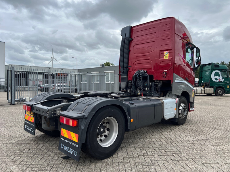 Volvo FH13.420 Globetrotter - ADR - Dragbil: bild 4 Volvo FH13.420 Globetrotter - ADR - Dragbil: bild 4