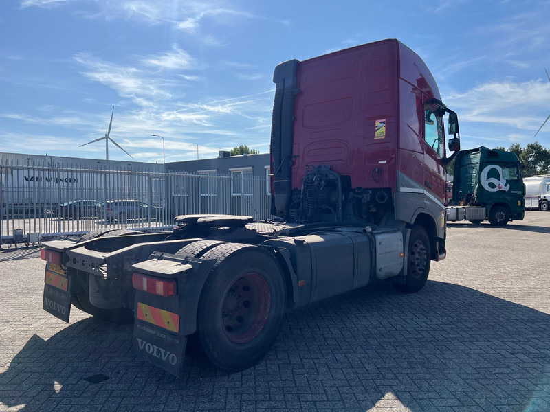 Volvo FH13.420 Globetrotter - ADR - Dragbil: bild 4 Volvo FH13.420 Globetrotter - ADR - Dragbil: bild 4