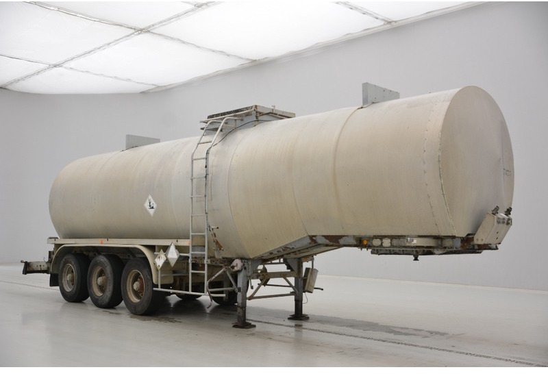Fruehauf Bitumen tank trailer - Tanktrailer: bild 2 Fruehauf Bitumen tank trailer - Tanktrailer: bild 2