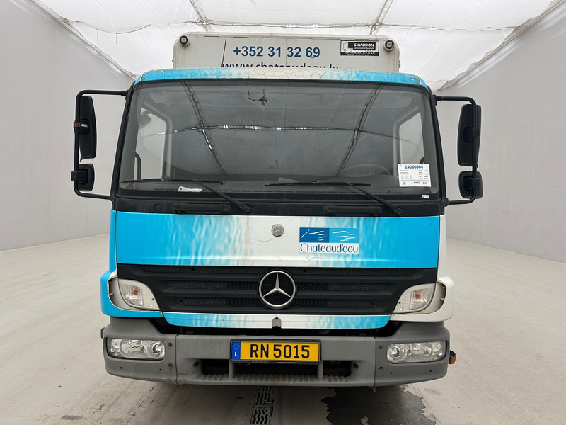 Mercedes-Benz Atego 916 - Lastbil med skåp: bild 2 Mercedes-Benz Atego 916 - Lastbil med skåp: bild 2