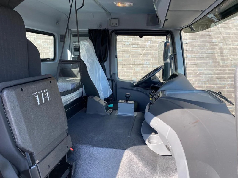 Ny Dragbil Mercedes-Benz TITAN 5560 Z52-600 F TITAN 5560 Z52-600 F 6X6 HEAVY-DUTY TRUCK: bild 18 Ny Dragbil Mercedes-Benz TITAN 5560 Z52-600 F TITAN 5560 Z52-600 F 6X6 HEAVY-DUTY TRUCK: bild 18