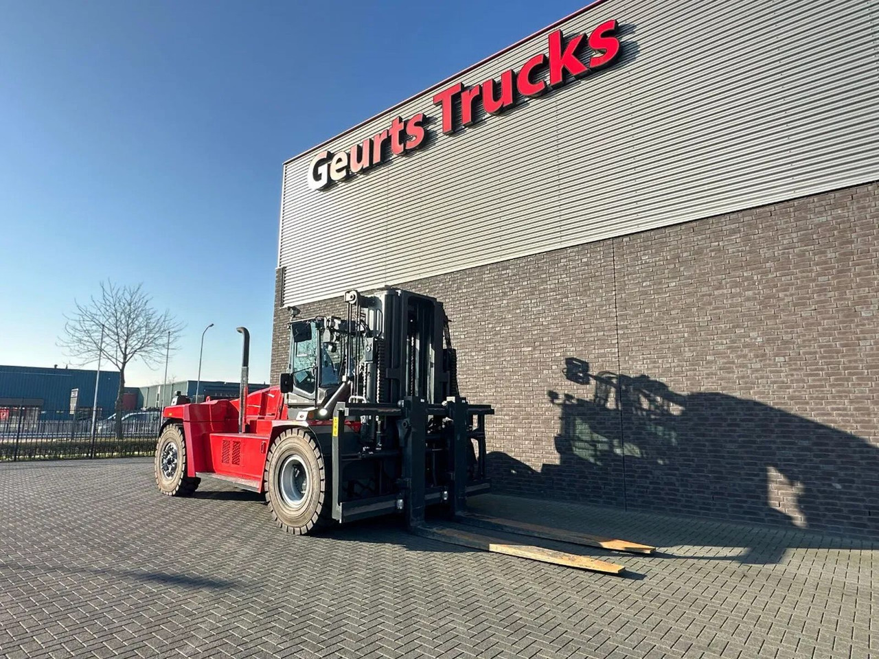 Kalmar DCG 330-12 VORKHEFTRUCK/ GABELSTAPLER/ FORKLIFT - Dieseltruck: bild 5 Kalmar DCG 330-12 VORKHEFTRUCK/ GABELSTAPLER/ FORKLIFT - Dieseltruck: bild 5
