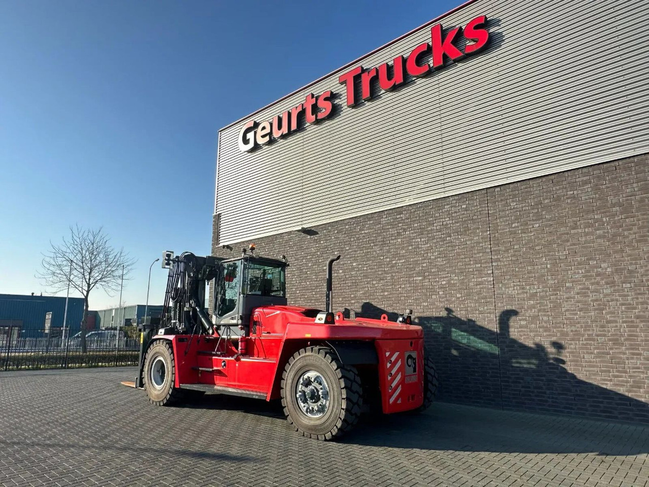Kalmar DCG 330-12 VORKHEFTRUCK/ GABELSTAPLER/ FORKLIFT - Dieseltruck: bild 3 Kalmar DCG 330-12 VORKHEFTRUCK/ GABELSTAPLER/ FORKLIFT - Dieseltruck: bild 3