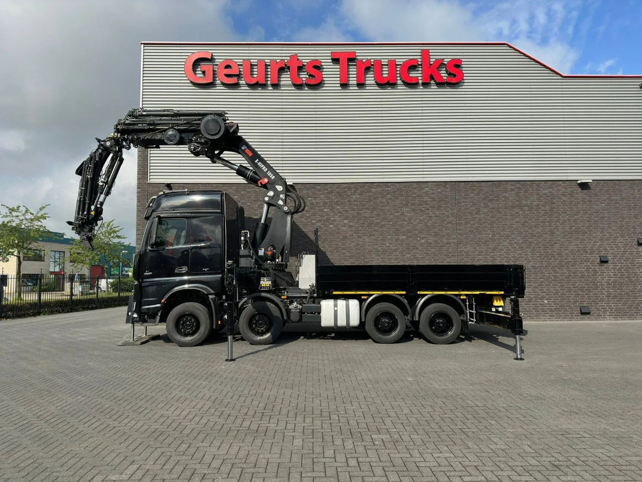 Mercedes-Benz Arocs 3251 8X4 + HIAB 1058 E-8 + JIB 150X-6 JDC - Kranbil: bild 5 Mercedes-Benz Arocs 3251 8X4 + HIAB 1058 E-8 + JIB 150X-6 JDC - Kranbil: bild 5