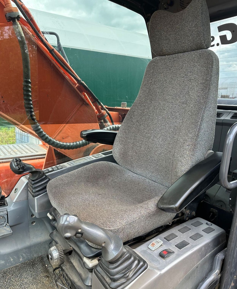 DOOSAN DX 225 LC - Bandgrävare: bild 4 DOOSAN DX 225 LC - Bandgrävare: bild 4