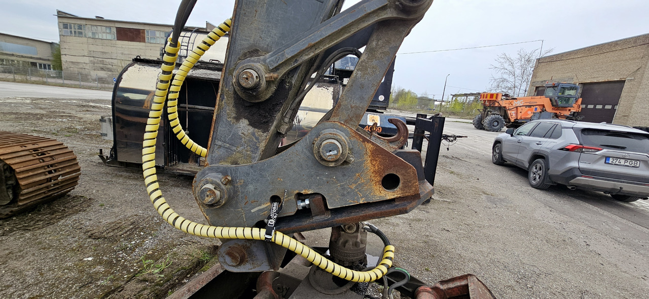 Bandgrävare Volvo EC 210 BLC  new engine: bild 10