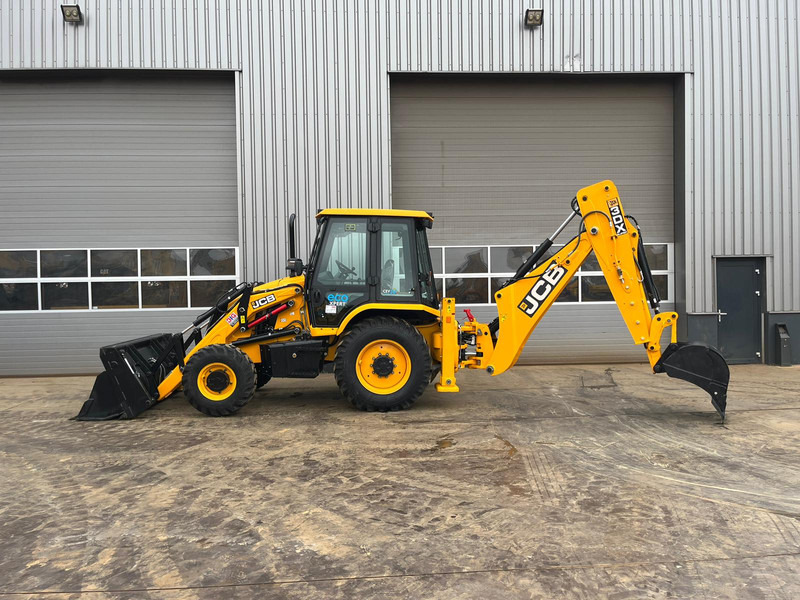 JCB 3DX (3CX) Plus Super 4x4 - A/C - Telescopic boom - Hammerlines - Grävlastare: bild 1 JCB 3DX (3CX) Plus Super 4x4 - A/C - Telescopic boom - Hammerlines - Grävlastare: bild 1