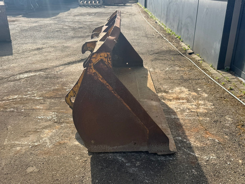 Onbekend WG-2400 - Skopa: bild 4 Onbekend WG-2400 - Skopa: bild 4