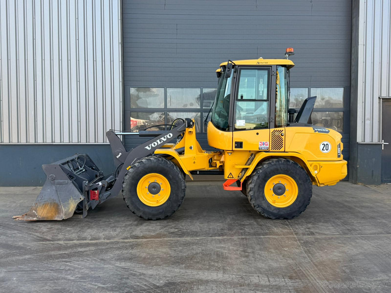 Volvo L30G - Hjullastare: bild 1 Volvo L30G - Hjullastare: bild 1