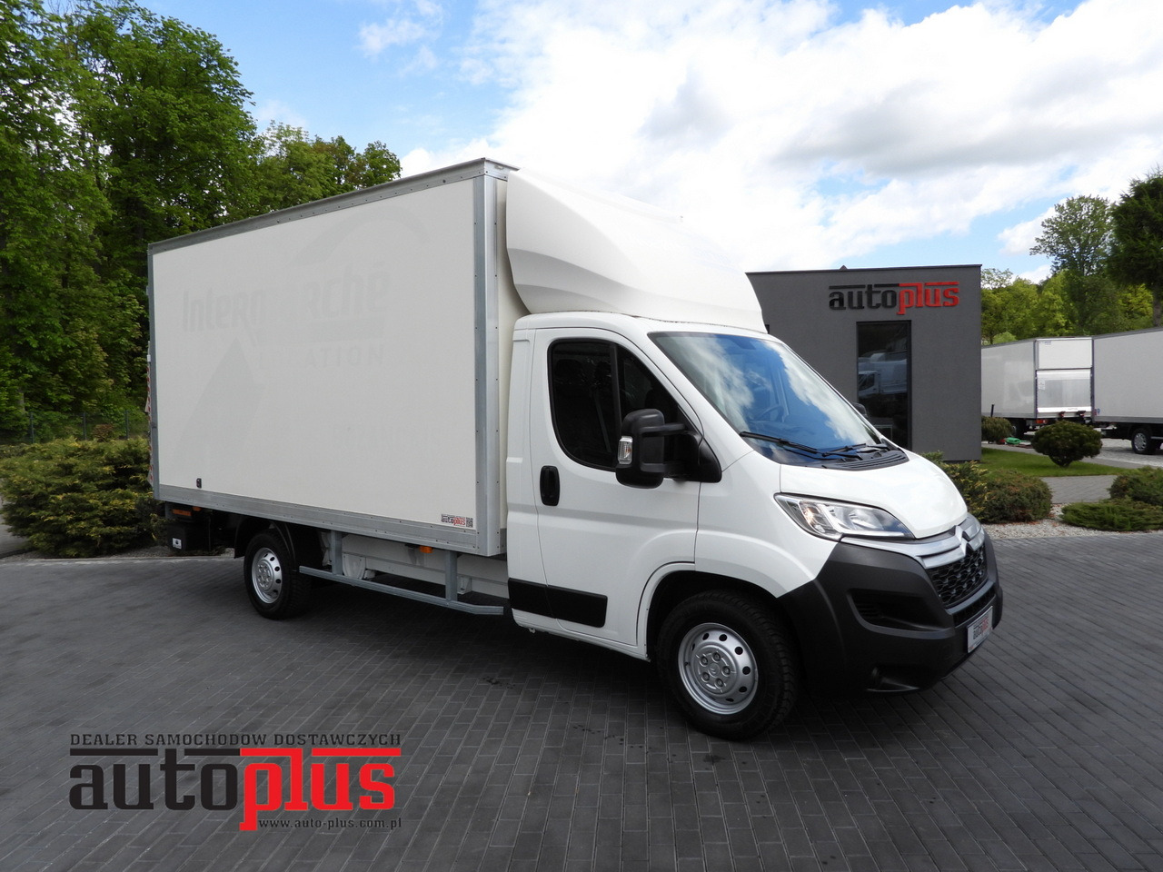 CITROEN JUMPER BOX LIFT 8 PALLETS CRUISE CONTROL NAVIGATION AIR CONDITIONING 165HP - Volymskåp: bild 1 CITROEN JUMPER BOX LIFT 8 PALLETS CRUISE CONTROL NAVIGATION AIR CONDITIONING 165HP - Volymskåp: bild 1