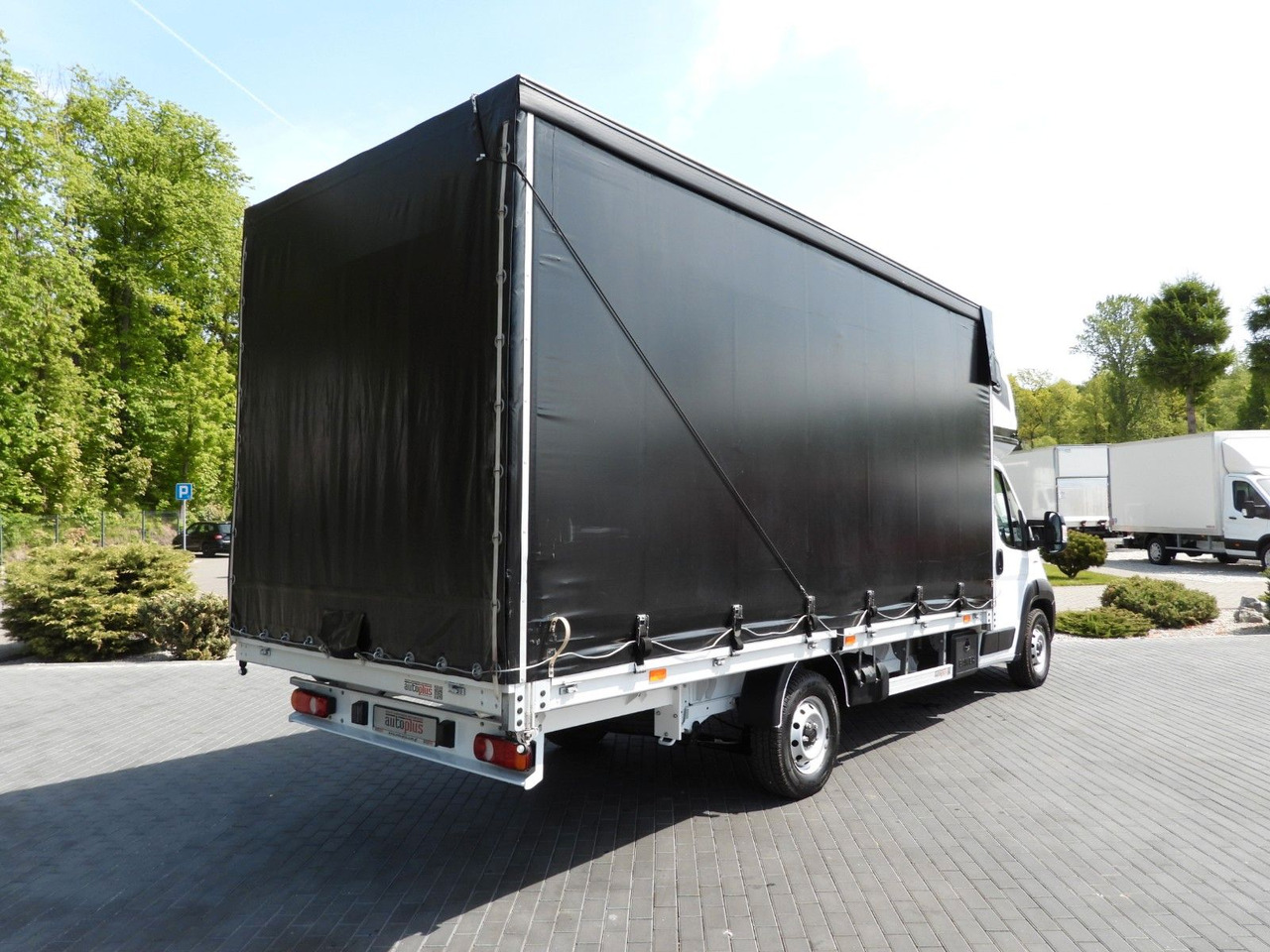 Fiat DUCATO PRITSCHE PLANE 10 PALETTEN WEBASTO A/C Fiat DUCATO PRITSCHE PLANE 10 PALETTEN WEBASTO A/C - Transportbil med kapell: bild 3 Fiat DUCATO PRITSCHE PLANE 10 PALETTEN WEBASTO A/C Fiat DUCATO PRITSCHE PLANE 10 PALETTEN WEBASTO A/C - Transportbil med kapell: bild 3