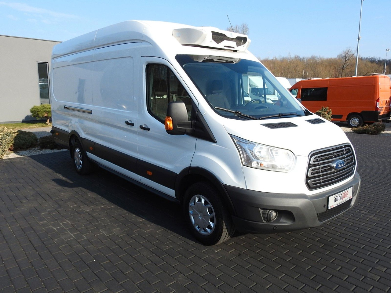 Ford TRANSIT KÜHLKASTENWAGEN 0*C HEIZFUNKTION TEMP. - Kylbil: bild 4 Ford TRANSIT KÜHLKASTENWAGEN 0*C HEIZFUNKTION TEMP. - Kylbil: bild 4