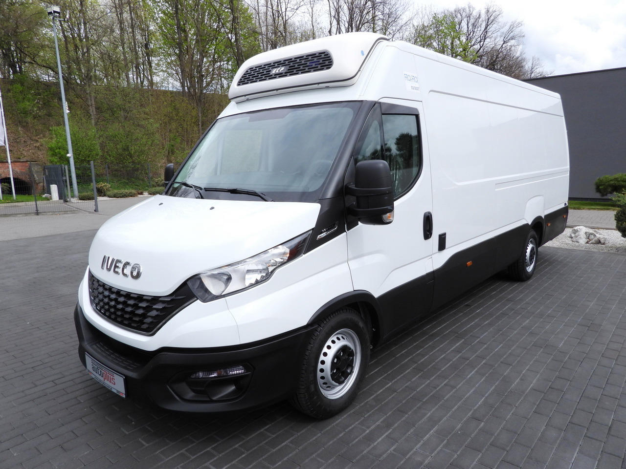 Kylbil IVECO DAILY 35S14 REFRIGERATOR VAN 0*C POWER SUPPLY 230V CRUISE CONTROL AUTOMATIC TRANSMISSION HI-MATIC AIR CONDITIONING  140HP: bild 6