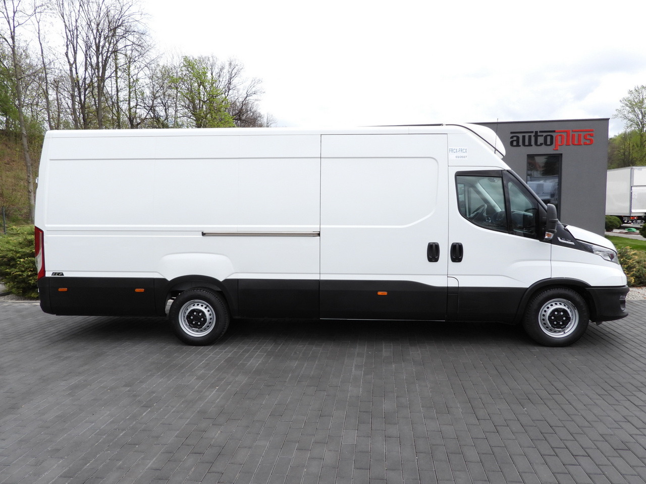 Kylbil IVECO DAILY 35S14 REFRIGERATOR VAN 0*C POWER SUPPLY 230V CRUISE CONTROL AUTOMATIC TRANSMISSION HI-MATIC AIR CONDITIONING  140HP: bild 7