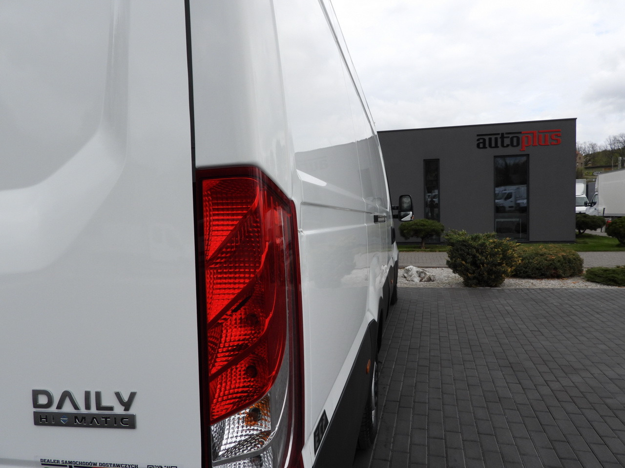 Kylbil IVECO DAILY 35S14 REFRIGERATOR VAN 0*C POWER SUPPLY 230V CRUISE CONTROL AUTOMATIC TRANSMISSION HI-MATIC AIR CONDITIONING  140HP: bild 24