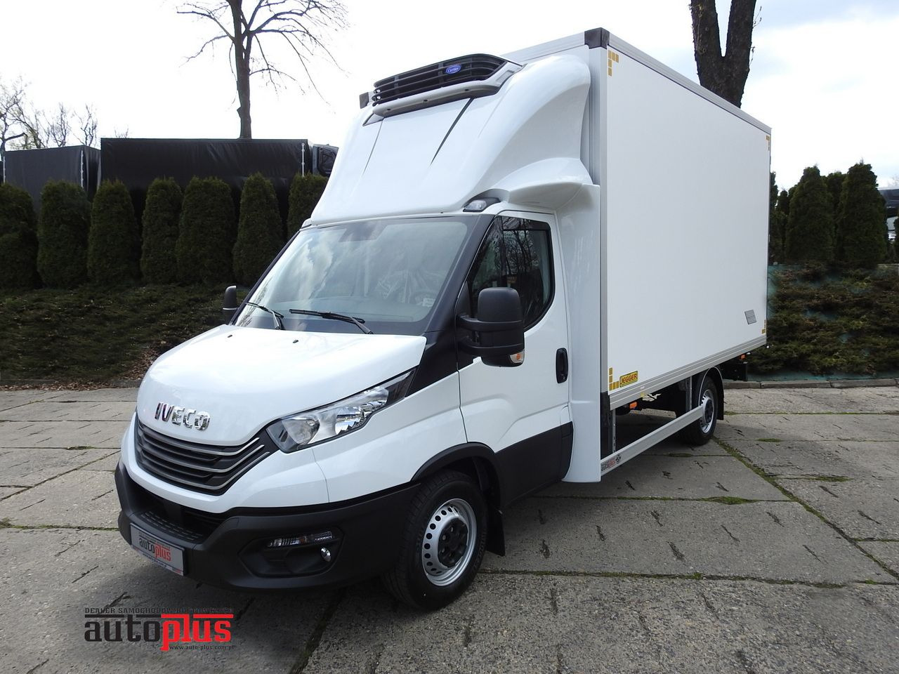 IVECO DAILY 35S16 NEW REGRIGERATOR BOX -10*C 8 PALLETS HEATING FUNCTION POWER SUPPLY 230V CRUISE CONTROL AIR CONDITIONING 160HP - Kylbil: bild 1 IVECO DAILY 35S16 NEW REGRIGERATOR BOX -10*C 8 PALLETS HEATING FUNCTION POWER SUPPLY 230V CRUISE CONTROL AIR CONDITIONING 160HP - Kylbil: bild 1