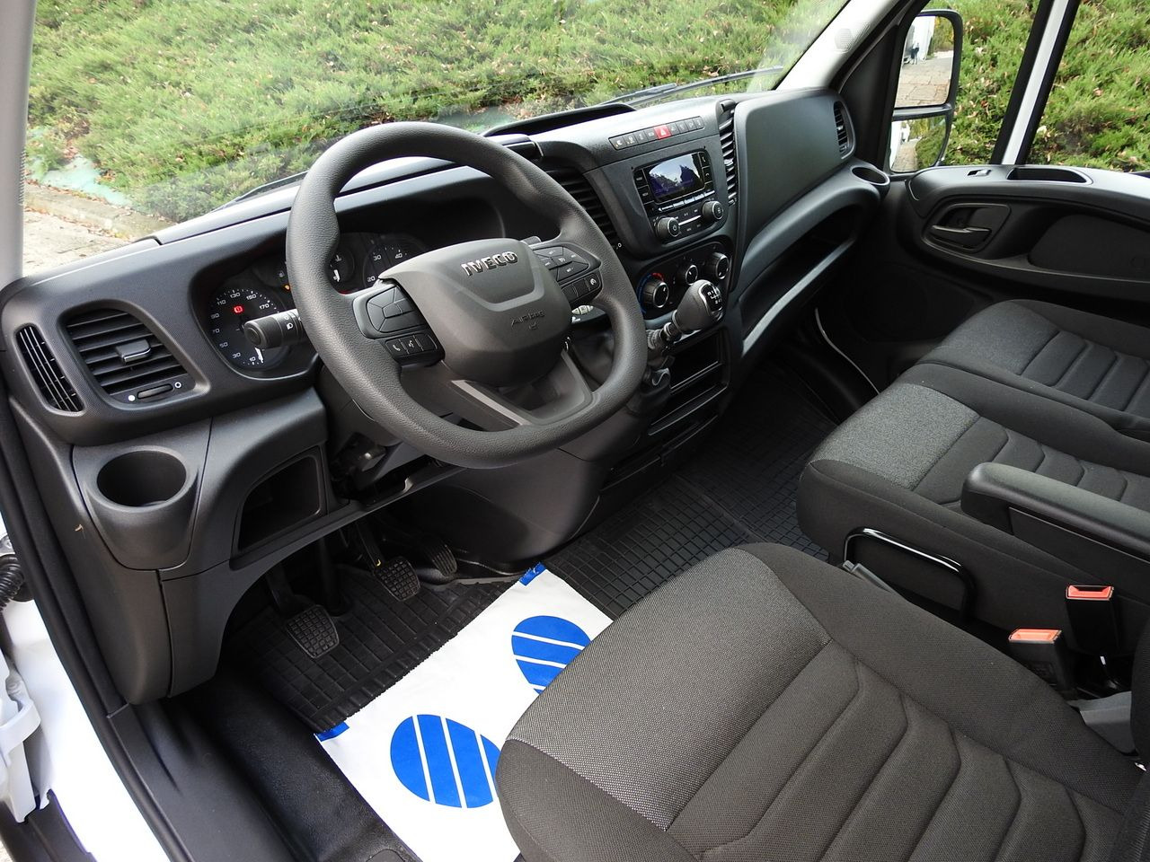 IVECO DAILY 35S16 NEW REGRIGERATOR BOX -10*C 8 PALLETS HEATING FUNCTION POWER SUPPLY 230V CRUISE CONTROL AIR CONDITIONING 160HP - Kylbil: bild 2 IVECO DAILY 35S16 NEW REGRIGERATOR BOX -10*C 8 PALLETS HEATING FUNCTION POWER SUPPLY 230V CRUISE CONTROL AIR CONDITIONING 160HP - Kylbil: bild 2