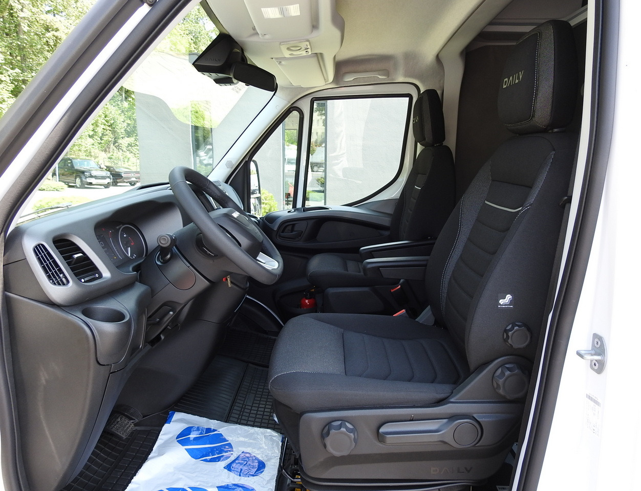 Ny Transportbil med kapell IVECO DAILY 35S18 NEW TARPAULIN 8 PALLETS CRUISE CONTROL NAVIGATION LED LIGHTS AUTOMATIC TRANSMISSION HI-MATIC MANUFACTURERS WARRANTY  180HP: bild 31