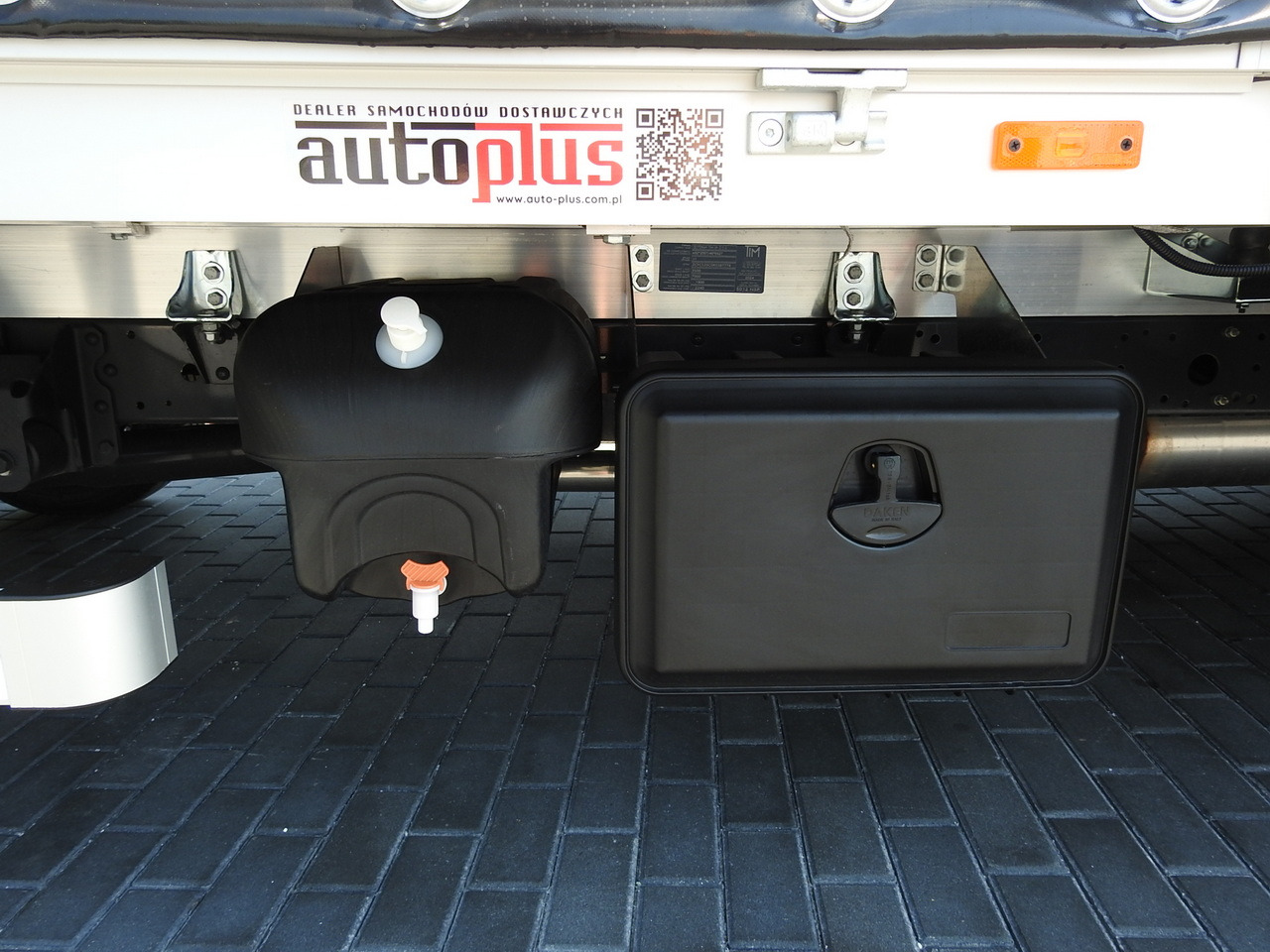 Ny Transportbil med kapell IVECO DAILY 35S18 NEW TARPAULIN 8 PALLETS CRUISE CONTROL NAVIGATION LED LIGHTS AUTOMATIC TRANSMISSION HI-MATIC MANUFACTURERS WARRANTY  180HP: bild 27