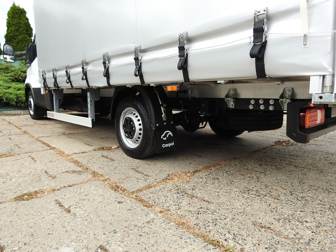 Leasa IVECO DAILY 35S18 NEW TARPAULIN WEBASTO CRUISE CONTROL AIR CONDITIONING 180HP IVECO DAILY 35S18 NEW TARPAULIN WEBASTO CRUISE CONTROL AIR CONDITIONING 180HP: bild 16