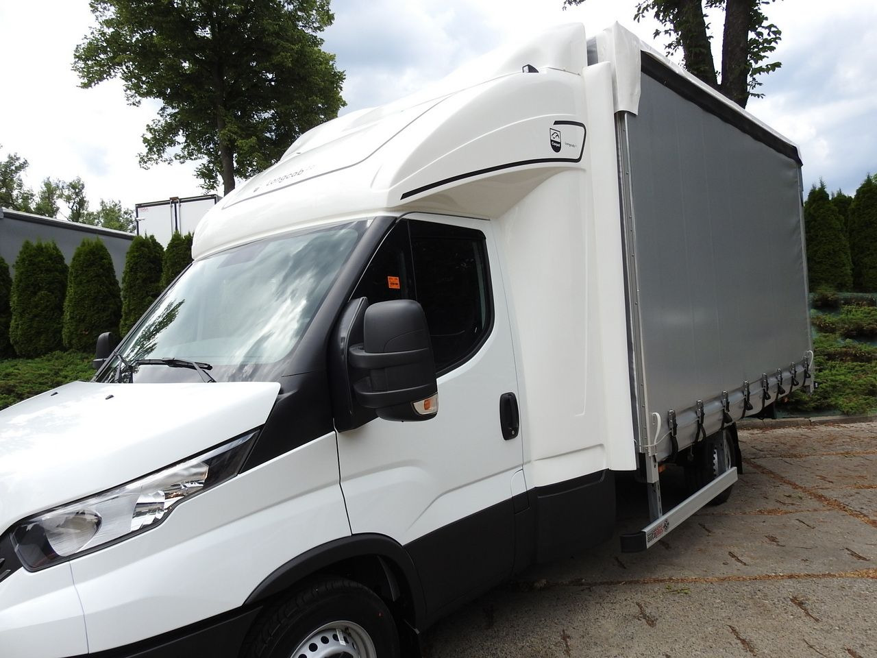 Leasa IVECO DAILY 35S18 NEW TARPAULIN WEBASTO CRUISE CONTROL AIR CONDITIONING 180HP IVECO DAILY 35S18 NEW TARPAULIN WEBASTO CRUISE CONTROL AIR CONDITIONING 180HP: bild 19
