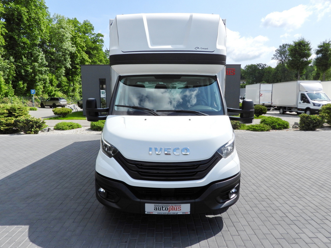 IVECO DAILY 35S18 TARPAULIN 10 PALLETS CRUISE CONTROL LED LIGHTS AIR CONDITIONING 180HP - Transportbil med kapell: bild 5 IVECO DAILY 35S18 TARPAULIN 10 PALLETS CRUISE CONTROL LED LIGHTS AIR CONDITIONING 180HP - Transportbil med kapell: bild 5
