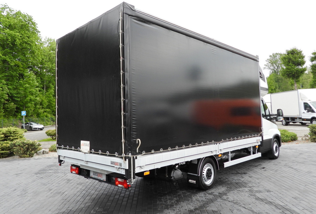 IVECO DAILY 35S18 TARPAULIN 10 PALLETS WEBASTO CRUISE CONTROL AIR CONDITIONING 180HP - Transportbil med kapell: bild 3 IVECO DAILY 35S18 TARPAULIN 10 PALLETS WEBASTO CRUISE CONTROL AIR CONDITIONING 180HP - Transportbil med kapell: bild 3