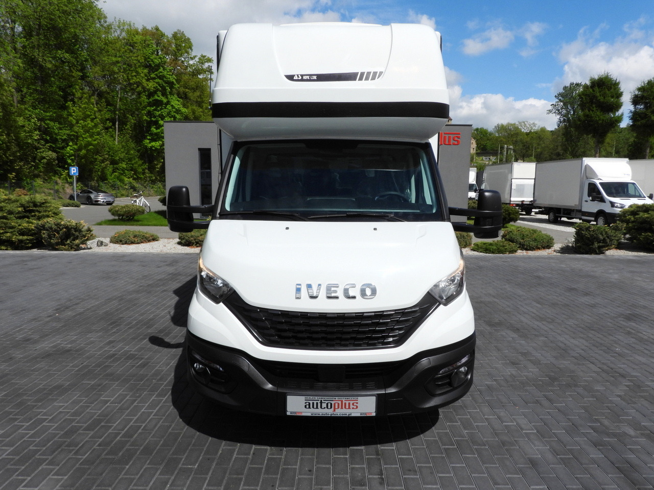 IVECO DAILY 35S18 TARPAULIN 10 PALLETS WEBASTO CRUISE CONTROL AIR CONDITIONING 180HP - Transportbil med kapell: bild 5 IVECO DAILY 35S18 TARPAULIN 10 PALLETS WEBASTO CRUISE CONTROL AIR CONDITIONING 180HP - Transportbil med kapell: bild 5