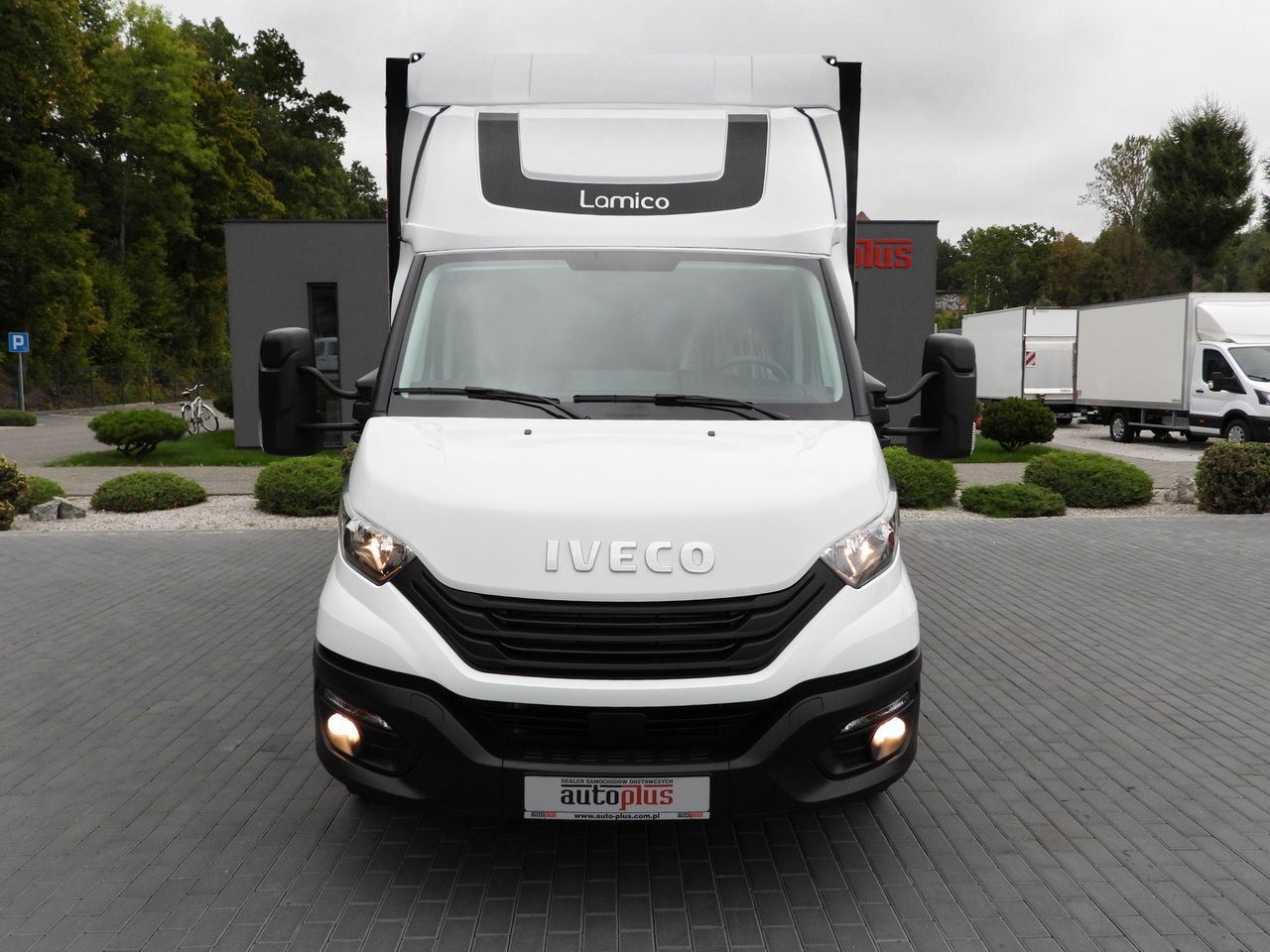 IVECO DAILY 35S18 TARPAULIN 10 PALLETS WEBASTO CRUISE CONTROL PNEUMATICS AIR CONDITIONING 180HP - Transportbil med kapell: bild 5 IVECO DAILY 35S18 TARPAULIN 10 PALLETS WEBASTO CRUISE CONTROL PNEUMATICS AIR CONDITIONING 180HP - Transportbil med kapell: bild 5