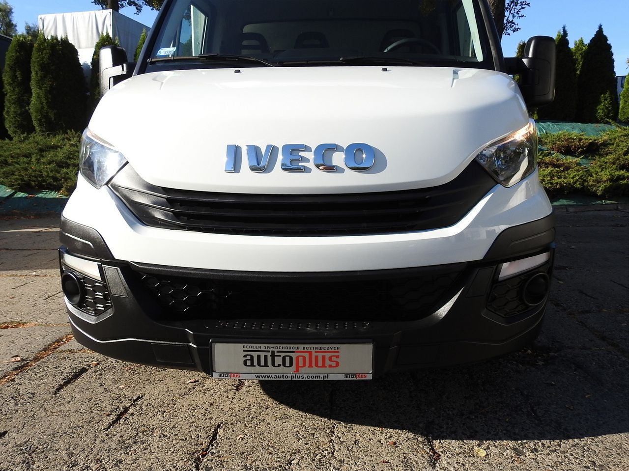 IVECO DAILY 35S18 TARPAULIN LIFT 8 PALLETS CRUISE CONTROL AIR CONDITIONING 180HP - Transportbil med kapell: bild 5 IVECO DAILY 35S18 TARPAULIN LIFT 8 PALLETS CRUISE CONTROL AIR CONDITIONING 180HP - Transportbil med kapell: bild 5