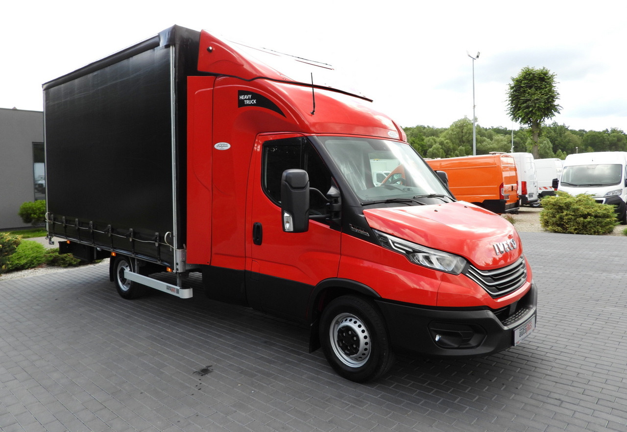 IVECO DAILY 35S21 TARPAULIN 10 PALLETS WEBASTO CRUISE CONTROL NAVIGATION LED LIGHTS PNEUMATICS AUTOMATIC TRANSMISSION HI-MATIC AIR CONDITIONING 210HP - Transportbil med kapell: bild 4 IVECO DAILY 35S21 TARPAULIN 10 PALLETS WEBASTO CRUISE CONTROL NAVIGATION LED LIGHTS PNEUMATICS AUTOMATIC TRANSMISSION HI-MATIC AIR CONDITIONING 210HP - Transportbil med kapell: bild 4