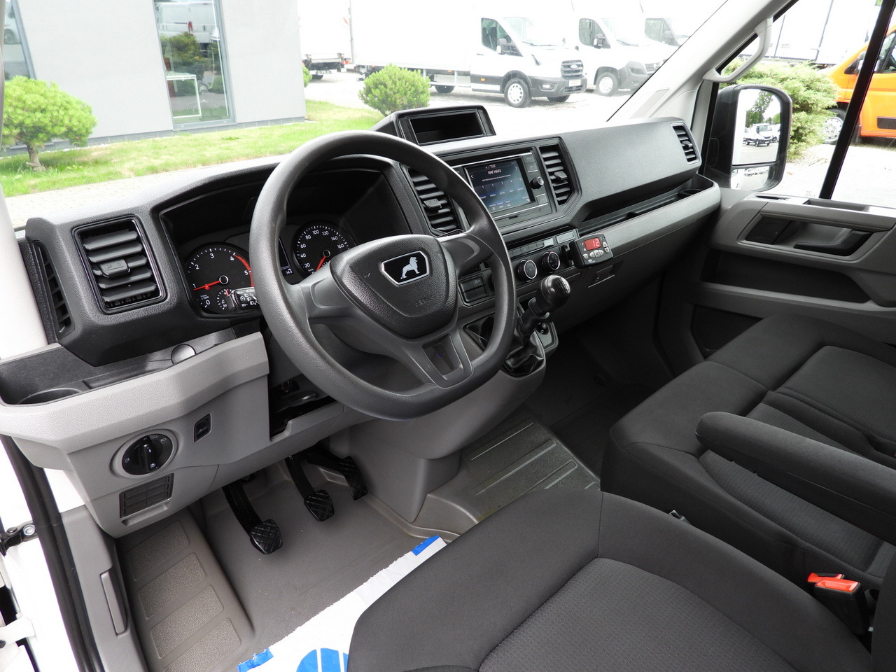 MAN TGE 3.180 REGRIGERATOR BOX 0*C CRUISE CONTROL TWIN WHEELS AIR CONDITIONING 180HP - Kylbil: bild 2 MAN TGE 3.180 REGRIGERATOR BOX 0*C CRUISE CONTROL TWIN WHEELS AIR CONDITIONING 180HP - Kylbil: bild 2