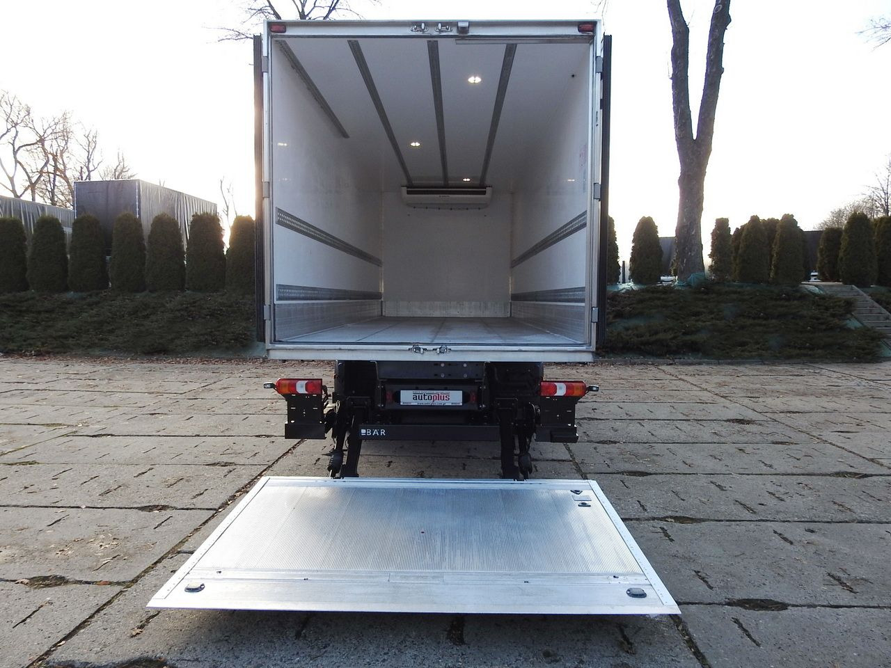 Kylbil lastbil MERCEDES ATEGO 12.24 REGRIGERATOR BOX -10*C LIFT 16 PALLETS HEATING FUNCTION WEBASTO CRUISE CONTROL PNEUMATICS AIR CONDITIONING  240HP: bild 15