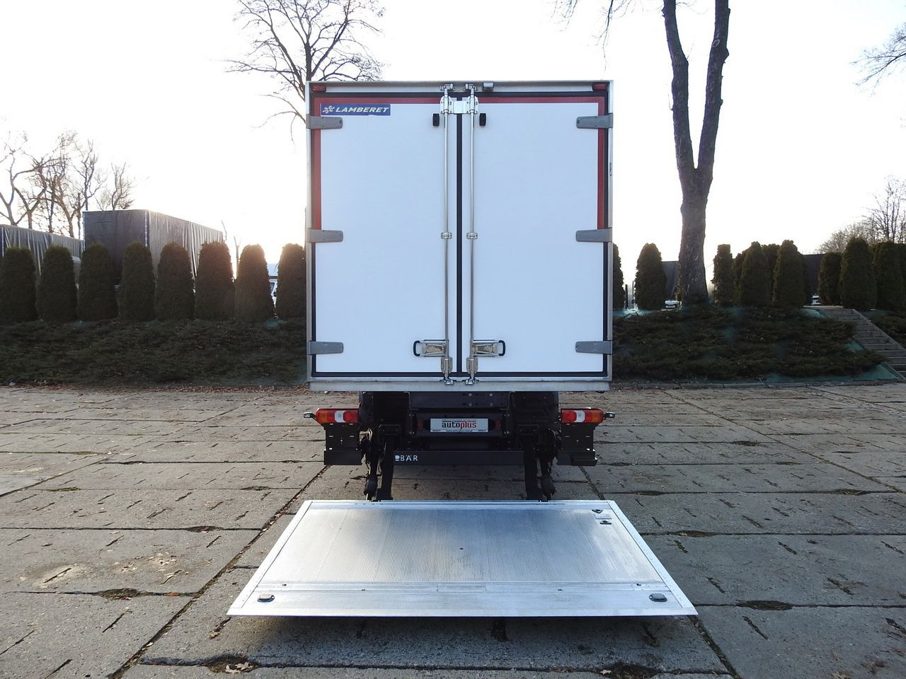 Kylbil lastbil MERCEDES ATEGO 12.24 REGRIGERATOR BOX -10*C LIFT 16 PALLETS HEATING FUNCTION WEBASTO CRUISE CONTROL PNEUMATICS AIR CONDITIONING  240HP: bild 16