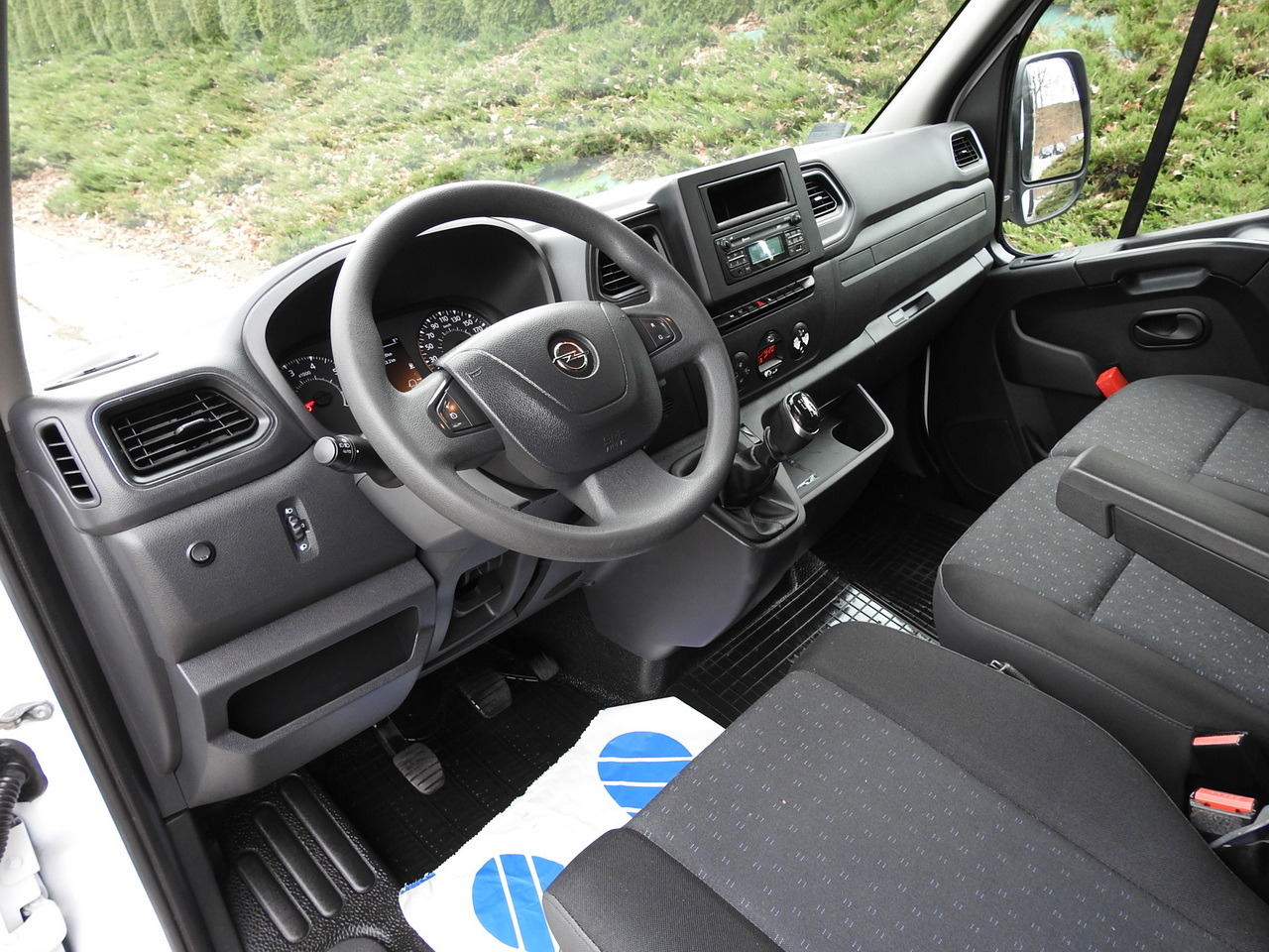 OPEL MOVANO TARPAULIN LIFT 10 PALLETS CRUISE CONTROL AIR CONDITIONING LED LIGHTS PNEUMATICS TWIN WHEELS 165HP - Transportbil med kapell: bild 2 OPEL MOVANO TARPAULIN LIFT 10 PALLETS CRUISE CONTROL AIR CONDITIONING LED LIGHTS PNEUMATICS TWIN WHEELS 165HP - Transportbil med kapell: bild 2