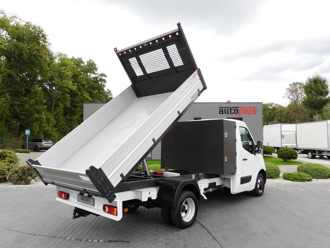 OPEL MOVANO TIPPER NAVIGATION LED LIGHTS TWIN WHEELS AIR CONDITIONING 145HP - Transportbil med tippflak: bild 3 OPEL MOVANO TIPPER NAVIGATION LED LIGHTS TWIN WHEELS AIR CONDITIONING 145HP - Transportbil med tippflak: bild 3
