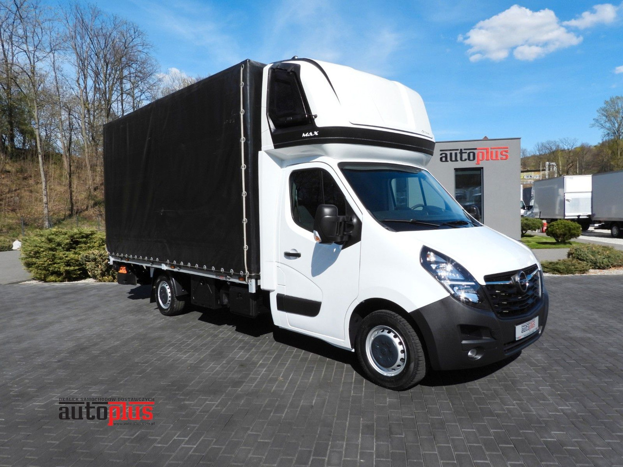 Opel MOVANO PRITSCHE PLANE AUFZUG 9 PALETTEN WEBASTO - Transportbil med kapell: bild 1 Opel MOVANO PRITSCHE PLANE AUFZUG 9 PALETTEN WEBASTO - Transportbil med kapell: bild 1