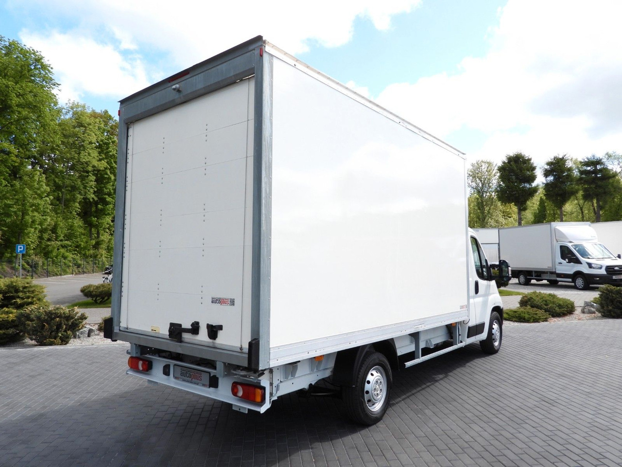 Peugeot BOXER KOFFER 8 PALETTEN TEMPOMAT KLIMAANLAGE Peugeot BOXER KOFFER 8 PALETTEN TEMPOMAT KLIMAANLAGE - Volymskåp: bild 3 Peugeot BOXER KOFFER 8 PALETTEN TEMPOMAT KLIMAANLAGE Peugeot BOXER KOFFER 8 PALETTEN TEMPOMAT KLIMAANLAGE - Volymskåp: bild 3