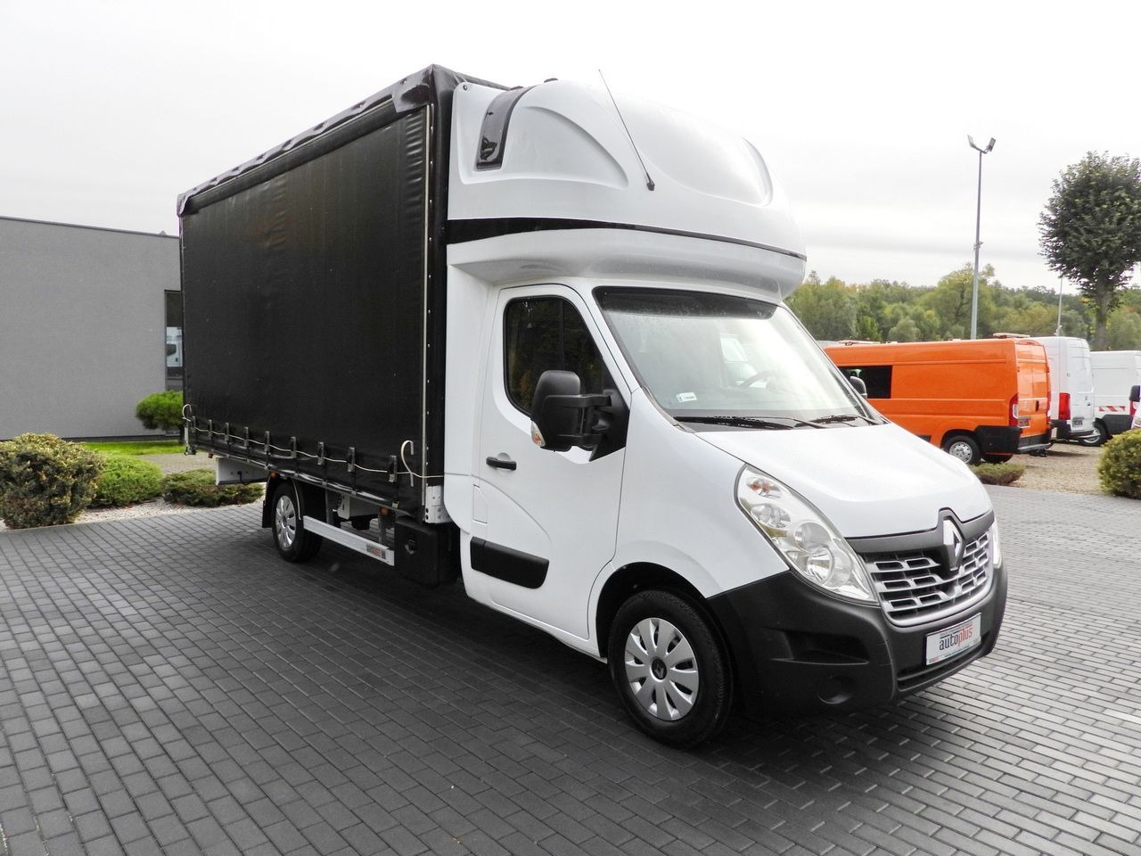 RENAULT MASTER TARPAULIN 10 PALLETS WEBASTO CRUISE CONTROL AIR CONDITIONING 170HP - Transportbil med kapell: bild 4 RENAULT MASTER TARPAULIN 10 PALLETS WEBASTO CRUISE CONTROL AIR CONDITIONING 170HP - Transportbil med kapell: bild 4